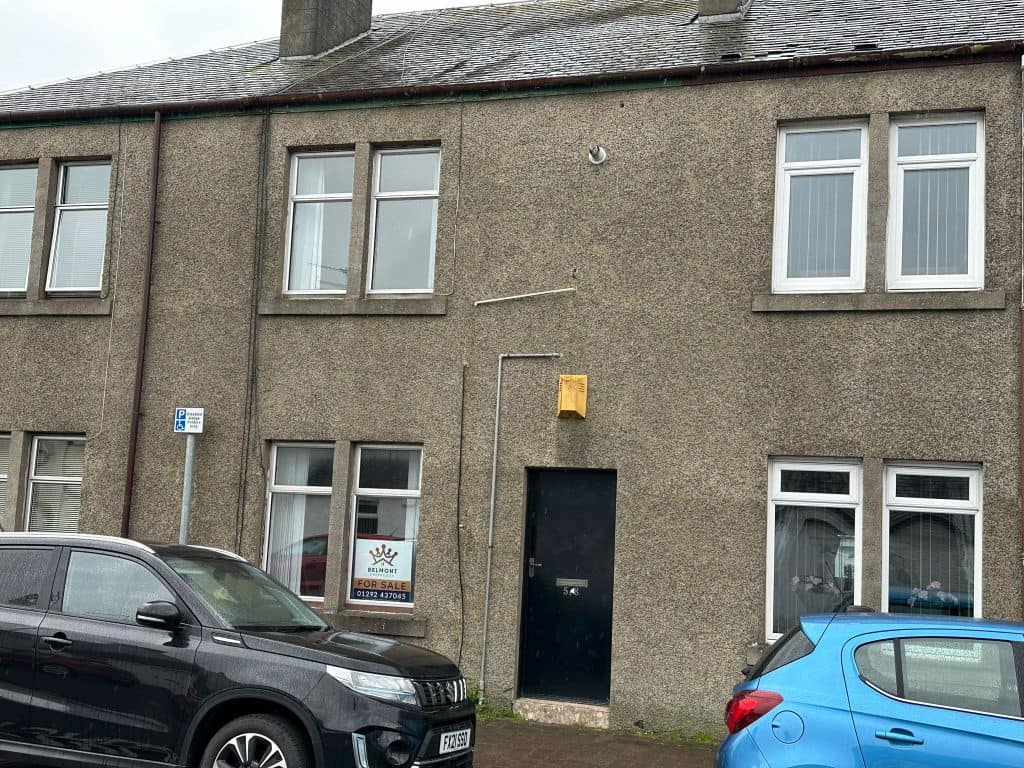 2 Bedroom Town House in Dreghorn Belmont Property