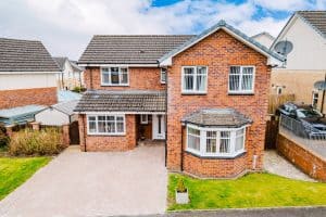 4 Bed Detached House in Ayr KA6