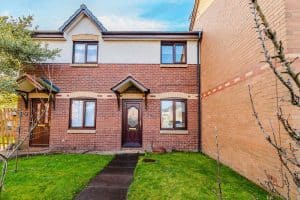 2 Bed Terraced House in Ayr KA8