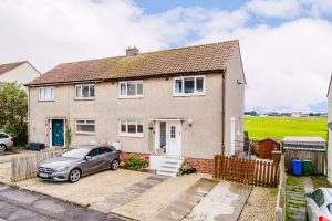 3 Bed Semi-Detached House in Ayr KA8