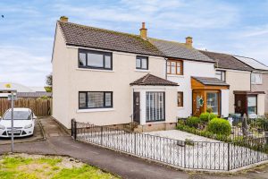 3 Bed End of Terrace House in South Ayrshire KA5